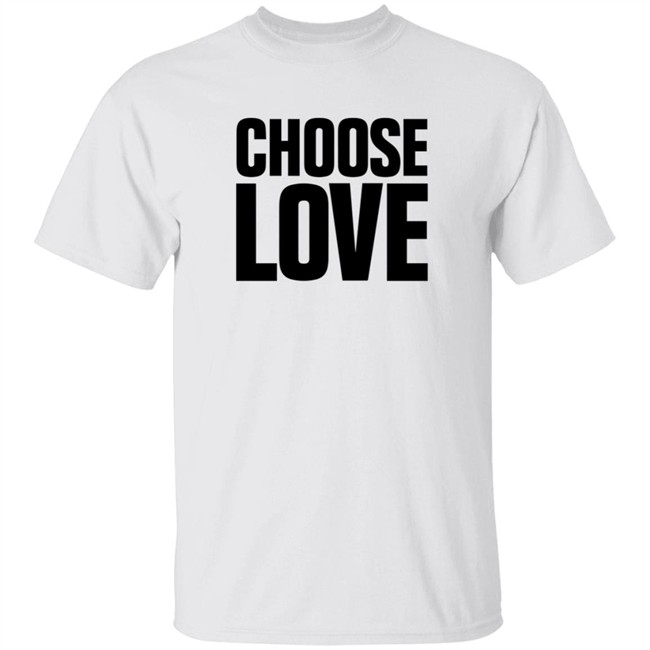 Caroline Flack's Sister Jody Choose Love Shirt