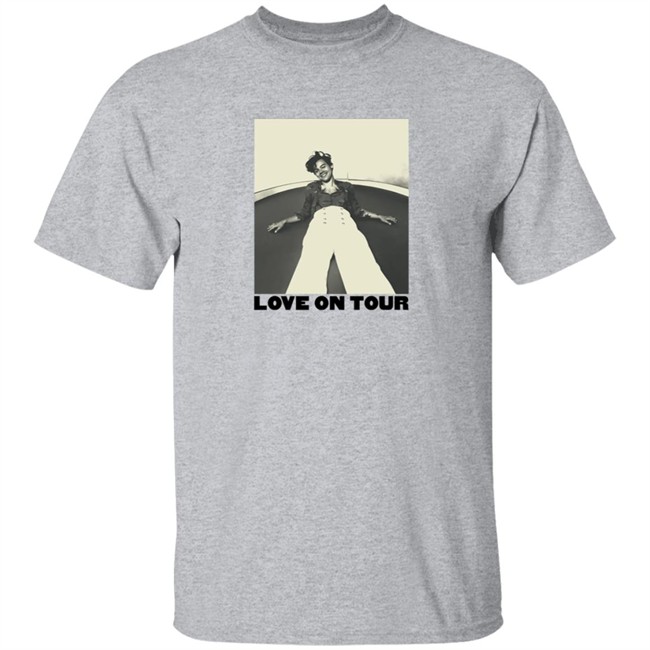 Harry Stules Merch Love On Tour Crewneck Sweatshirt Harry Stules Merch Love On Tour Crewneck Sweatshirt