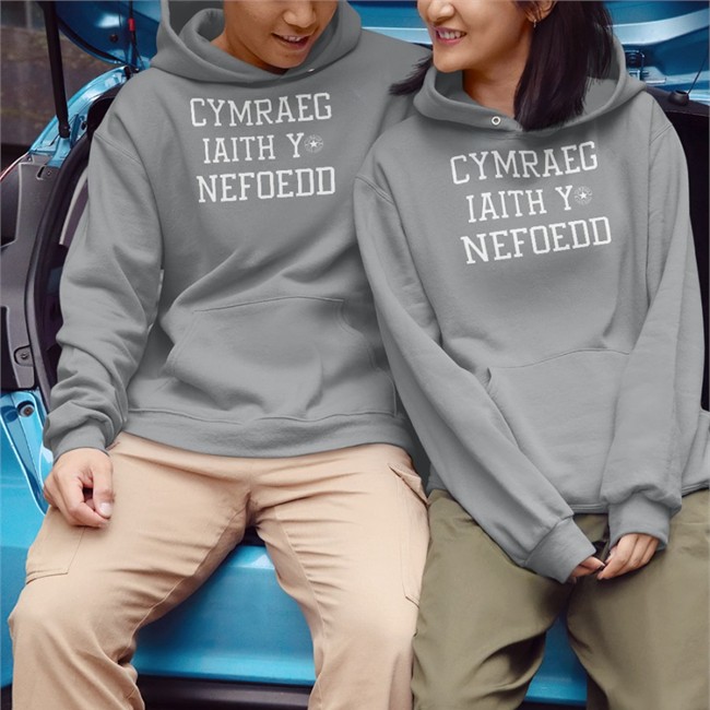 Carol Vorderman Cymraeg Iaith Y Nefoedd Cowbois 1962 Shirt Owain Wyn Evans Lorraine