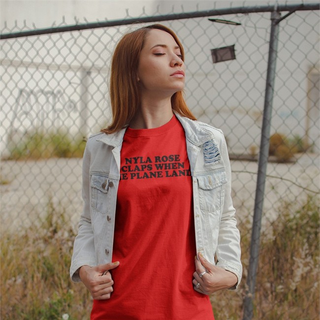 Nyla Rose Claps When The Plane Lands Shirt King Serpentico Nyla Rose Beas Nyla Rose Claps When The Plane Lands Shirt Red