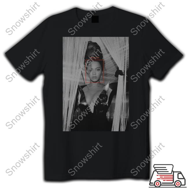 Official Renaissance World Tour On Air Icon T Shirt